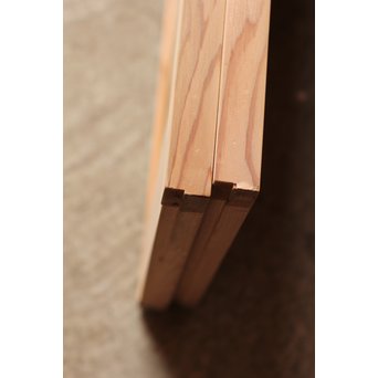 美品市松模様の杉板戸　　B637 