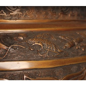 古青銅器風饕餮紋宣徳大火鉢/瓶掛　H444 