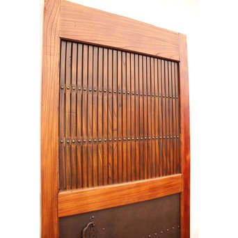 鉄板腰板の総欅格子蔵戸　W528 