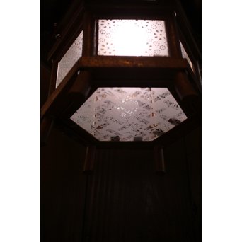 腐食ガラスの銅製灯籠　A1730 