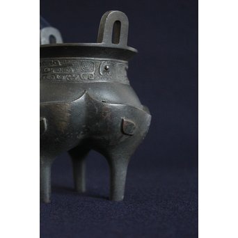 亀文堂 波多野正平造 青銅饕餮紋鼎式香炉　M138 