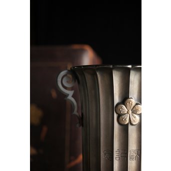 李王家 朝鮮美術 銀記念花瓶 共箱　M228 