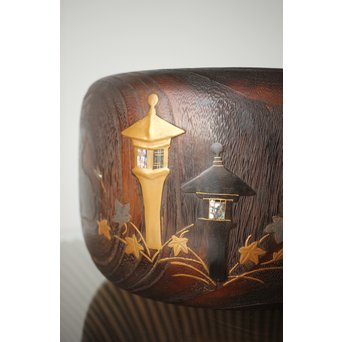 鹿と灯籠の蒔絵桐火鉢　Q292 