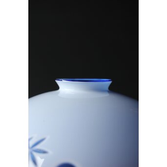 青色 白被 白着ガラス 切子電笠　A028 