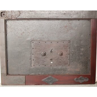 鉄格子鉄腰板蔵戸　W0142YD 腰板も一面鉄