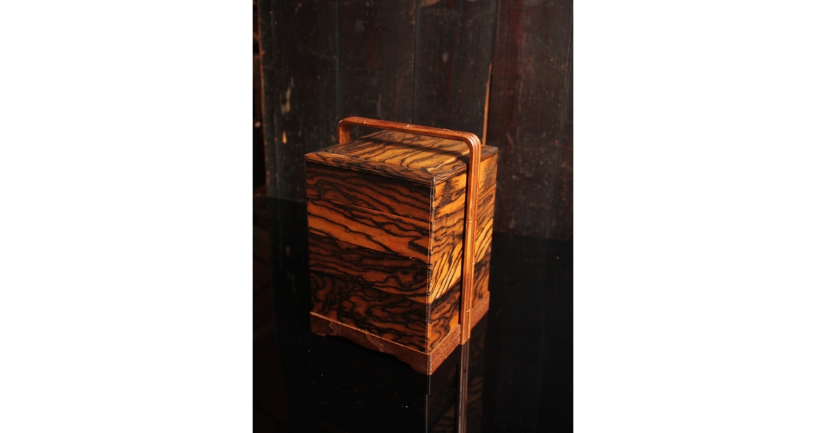 黒柿玉杢上質提重箱 S2501｜骨董店 のびる 古美術 骨董 和風建具 蔵戸