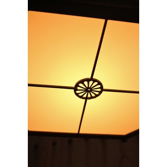 菊化粧の八角型銅縁照明　A1501 