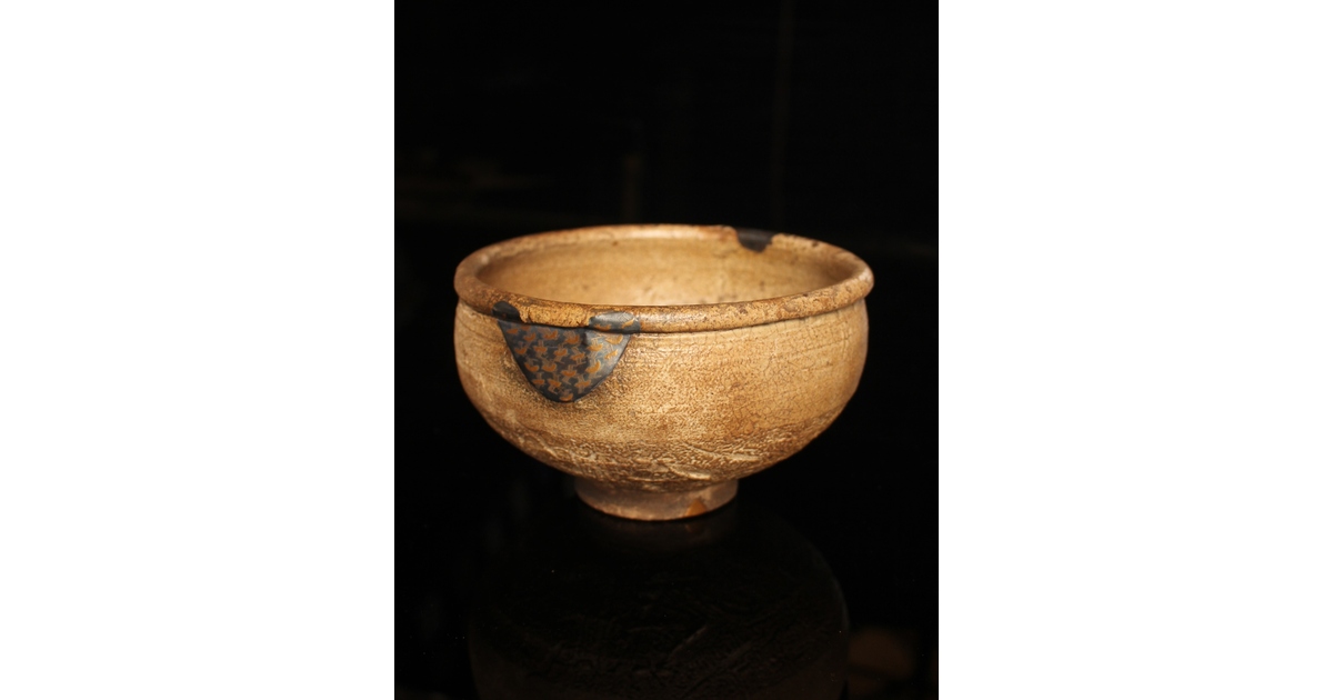 波千鳥蒔絵継古唐津片口/茶碗 K237｜骨董店 のびる 古美術 骨董 和風