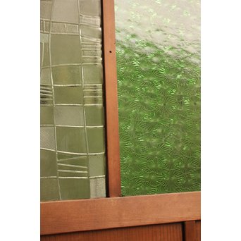 プレス緑色ガラスの建具　GD949 