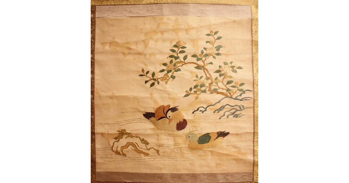 明治刺繍掛物/掛軸 K434｜骨董店 のびる 古美術 骨董 和風建具 蔵戸