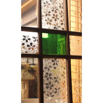 桜模様と緑色ガラスの建具 2枚1組　GD1050 