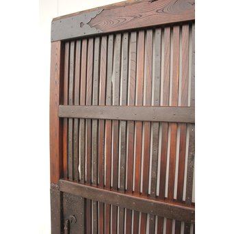 鉄金具の総欅格子蔵戸　W937 