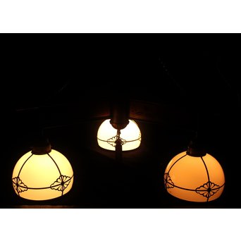 菊金具シェードの3灯シャンデリア照明　A1969 