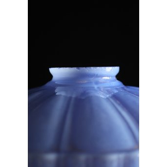 青紫のプレスガラス電笠照明　A2004 