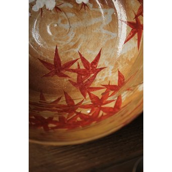 北大路魯山人写 雲錦手 桜 紅葉 菓子鉢 鑓水焼　P220 