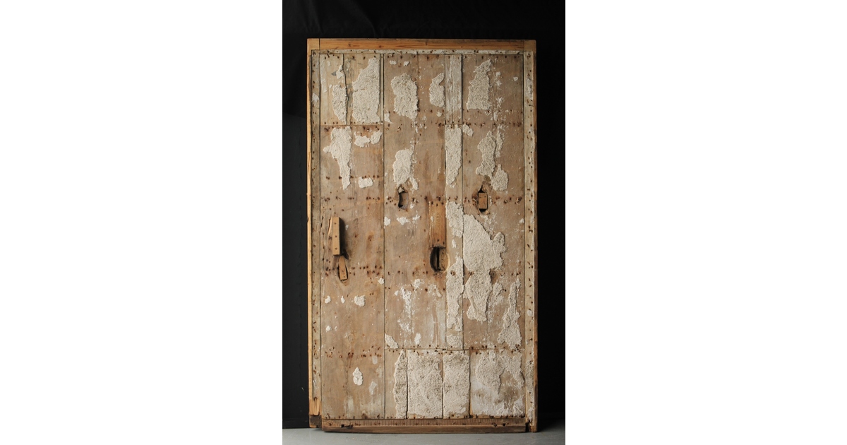 漆喰蔵戸 W027｜骨董店 のびる 古美術 骨董 和風建具 蔵戸 買取のご相談