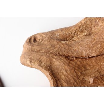 恐竜か 駱駝か 木彫オブジェ　X399 