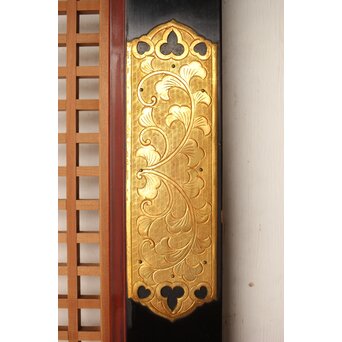 金銅金具 特大寺院筬欄間 2枚1組　R0275 仏教装飾を意識した　豪華な鏨彫風の金銅金具です