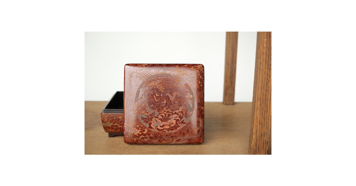 村上堆朱   三彩彫  茶櫃 村上三彩彫 堆漆彫菓子器 Q342｜骨董店 のびる 古美術 骨董 和風建具