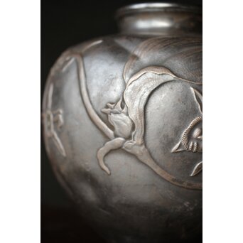 在銘 蘭 純銀打出花瓶　M393 