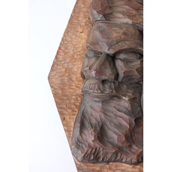 間見谷喜文 アイヌ彫刻 木彫エカシ像壁掛　X591 