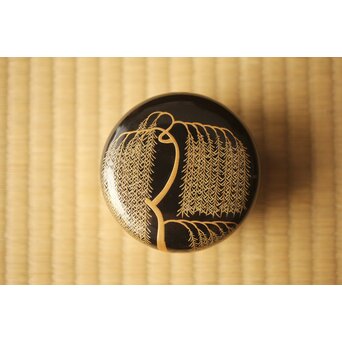 嵯峨蒔絵意匠 柳蒔絵 平棗　Q419