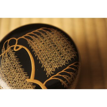 嵯峨蒔絵意匠 柳蒔絵 平棗　Q419 