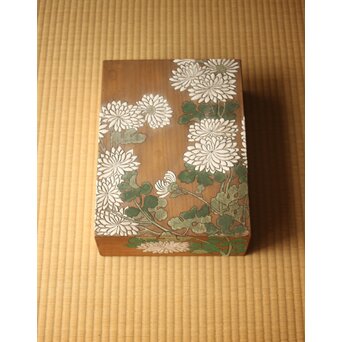 白菊 桐文箱　X654