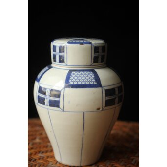 古伊万里 染付市松文茶壷　P666 