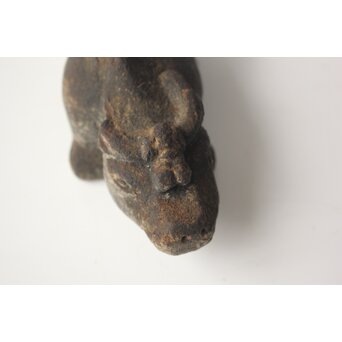 撫牛 石彫　U438 