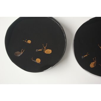 蝸牛蒔絵 盆 2枚1組　Q420 