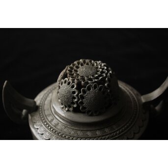藤原楽山 造 青備前菊彫香炉 備前焼　P681 